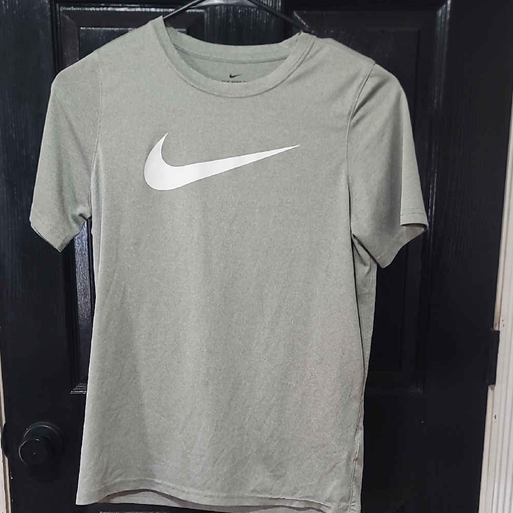 Nike Olive Green T-Shirt with White Swoosh